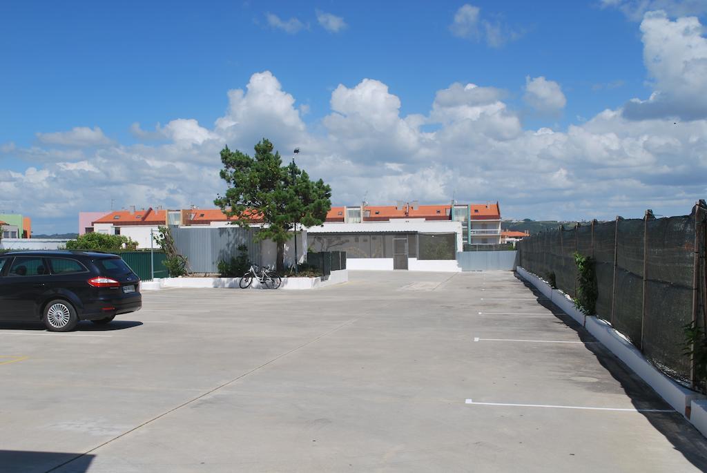 Granada Holidays Guest House เซามาร์ทินโญโดปอร์โต ภายนอก รูปภาพ